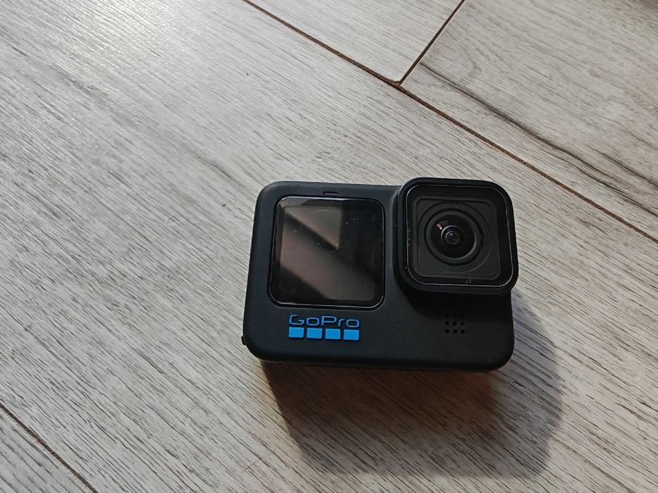 GoPro Hero 10 cu accesorii