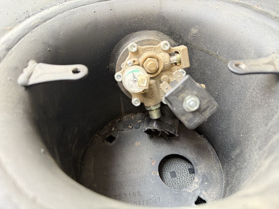 Газова бутилка за резервна гума