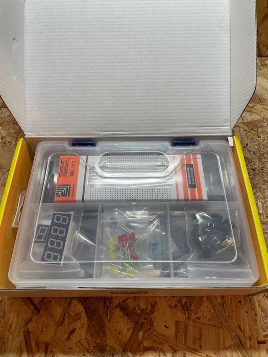 Arduino UNO R3 Кит Премиум Версия + Подарък