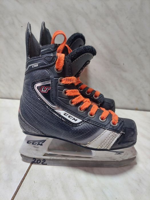 Patine 202 hochei hochey CCM U08 marime 30,5 (19,3  cm)