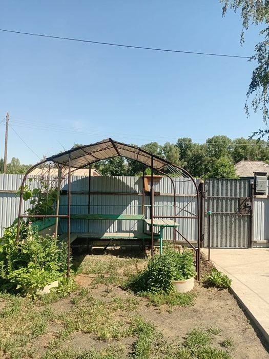 Дом село Новобаженово