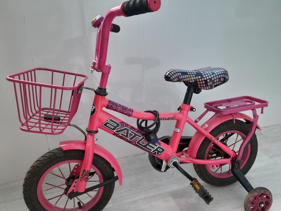 Продам детский велосипед на 3-5 лет