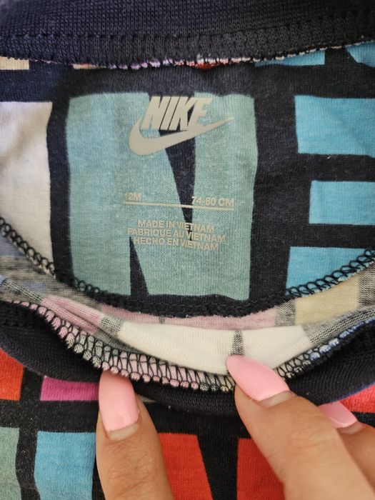 Денско екипче и сандалки на NIKE