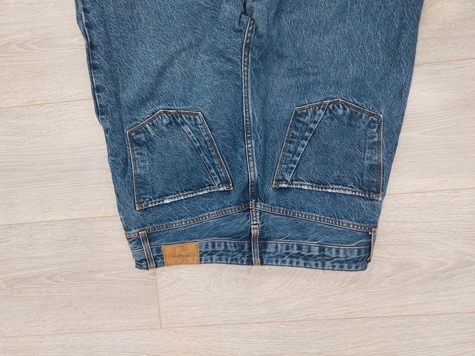 Продаются женские джинсы