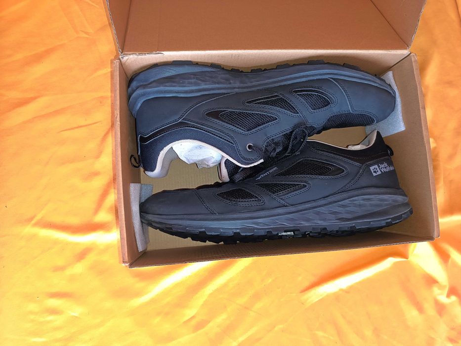 Като НОВИ! Маратонки Jack Wolfskin 48 номер, Туристически Джак Уолфскин.