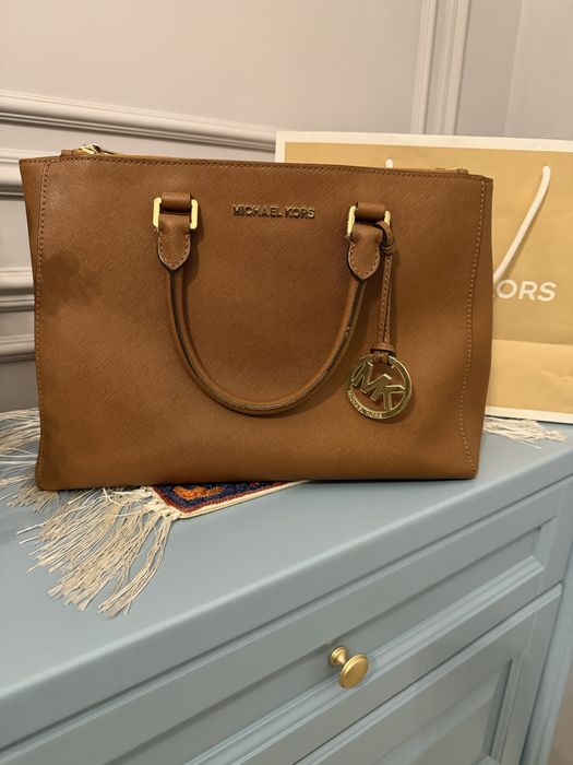 Сумка женская бренда МК