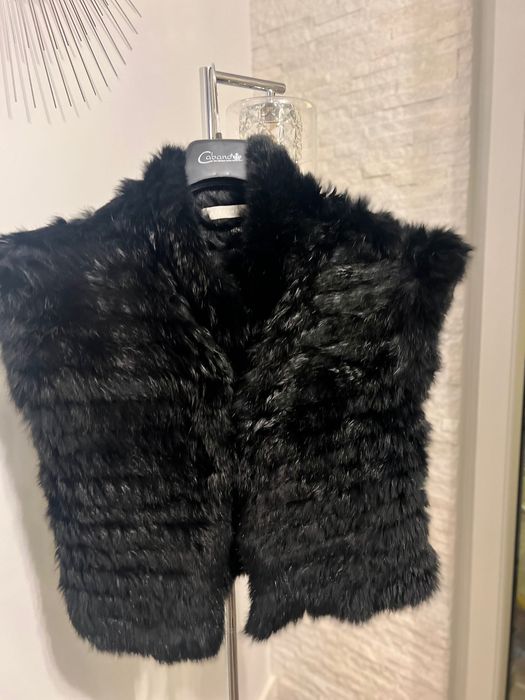 Vesta de blana, Stefanel