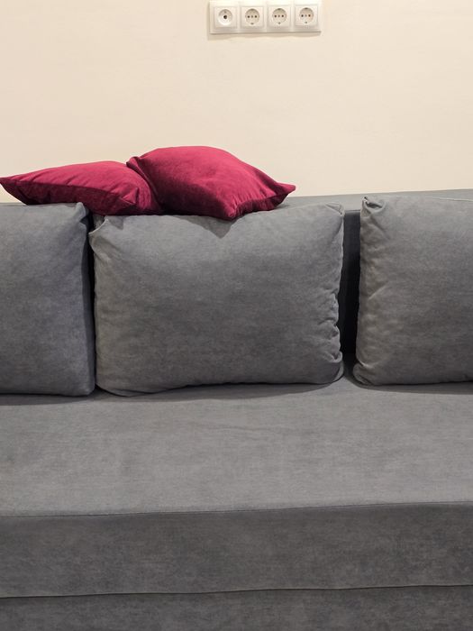 Диван бескаркасный, обивка велюр