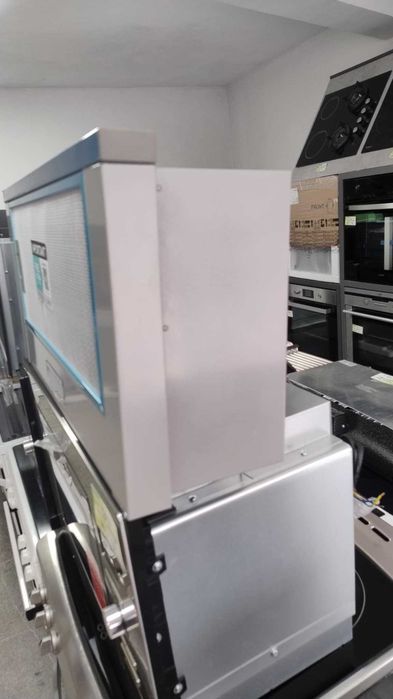 Нов Телескопичен Абсорбатор за вграждане Candy-Кенди 329 м³/н 60 см