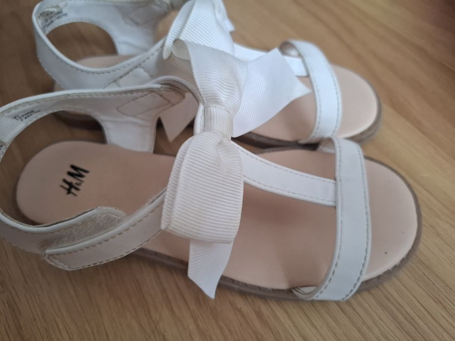 Детски сандали от H&M