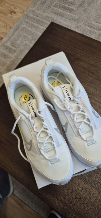 Дамски маратонки Nike air max