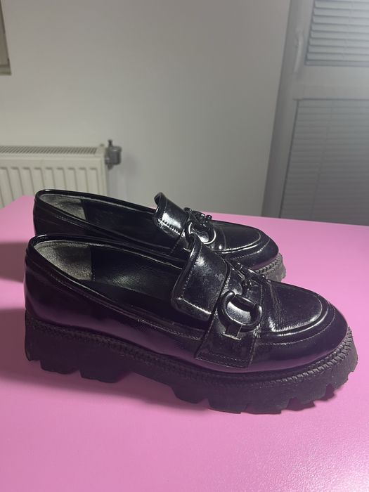 Черни официални обувки от естествена кожа