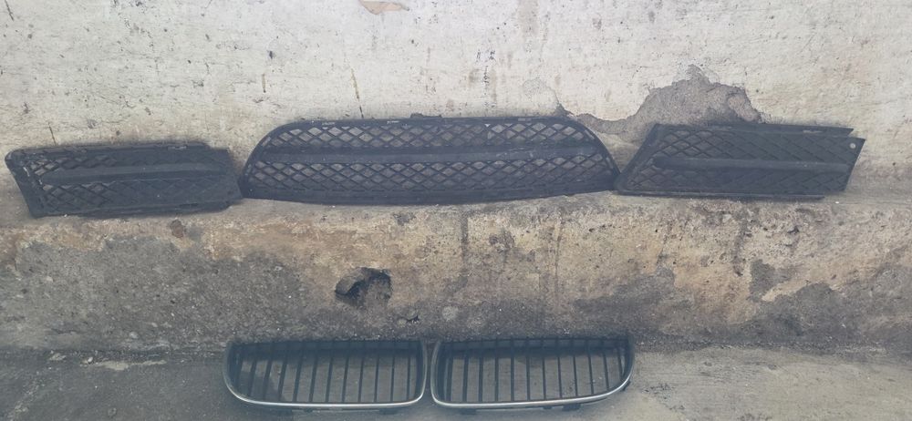 Комплект бъбреци и решетки за е90 320д