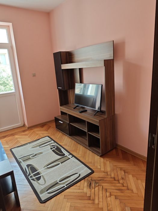 Дава се под наем Двустаен апартамент в Враца, Квартал 103 - 60 кв.м за 357 € - Снимка #4