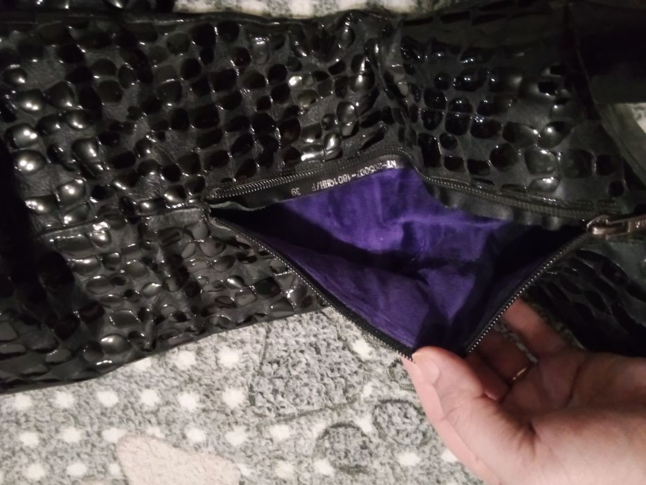 Продам зимние теплые сапожки на девочку