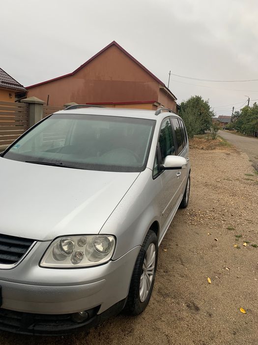 VOLKSWAGEN Touran 2006 — imagine 1