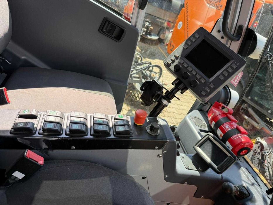 Maturatoare stradala Boschung Citycat CC2020 Full Electric