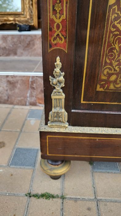 Витрина Boulle 025