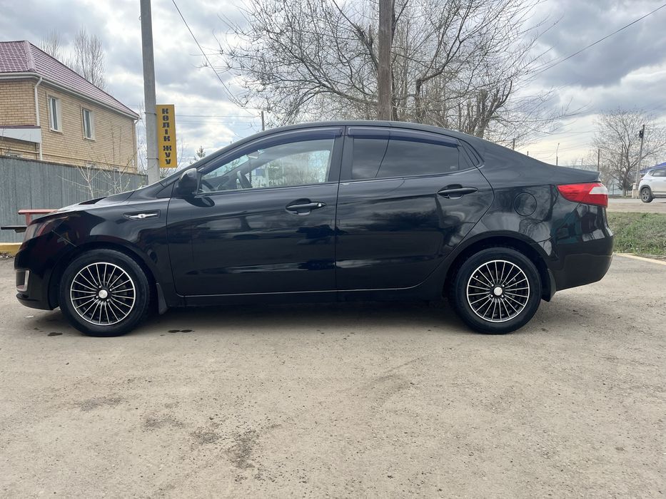 Продам Kia Rio в хорошем состоянии.