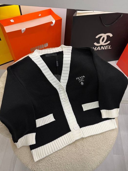 Жилетки Ами и др.