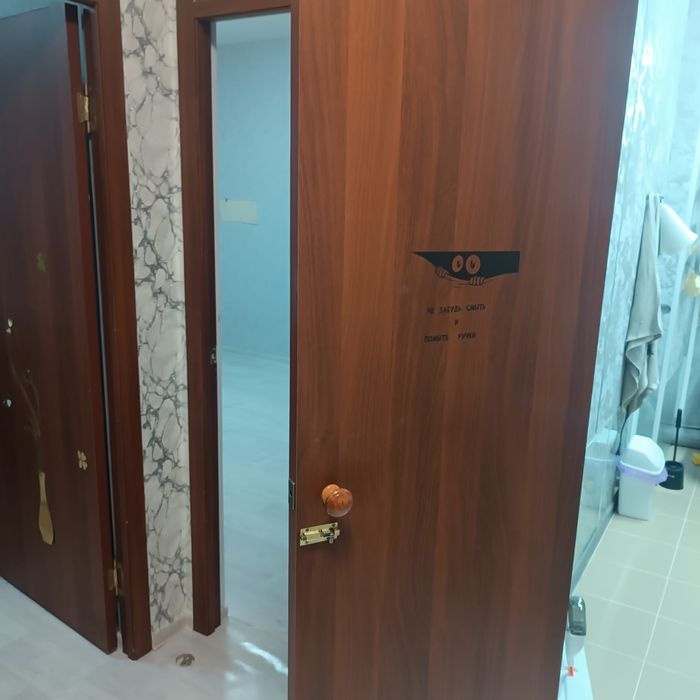 продам двери дешево