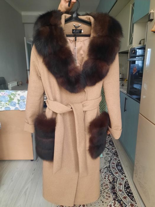 Продается пальто зимнее