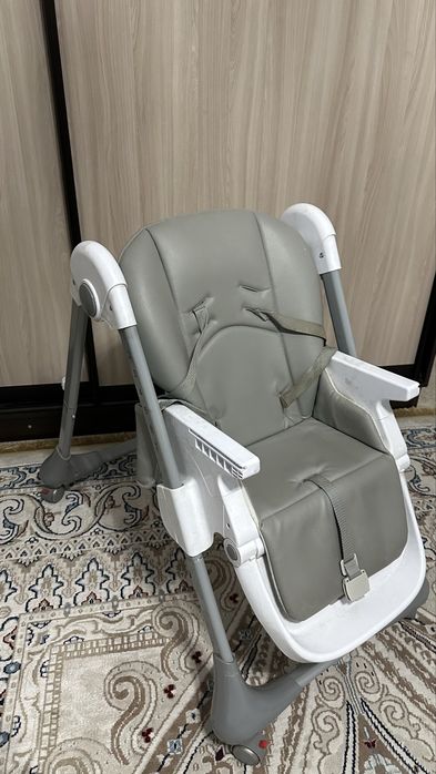 Текнум стол для кормление