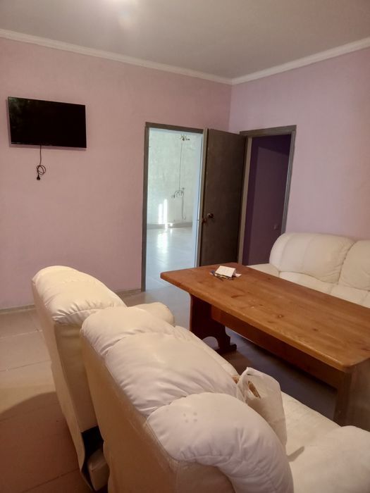 Продам дом с очень большим участком