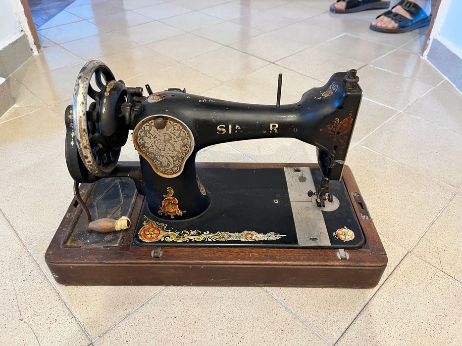 Антикварна шевна машина  Singer