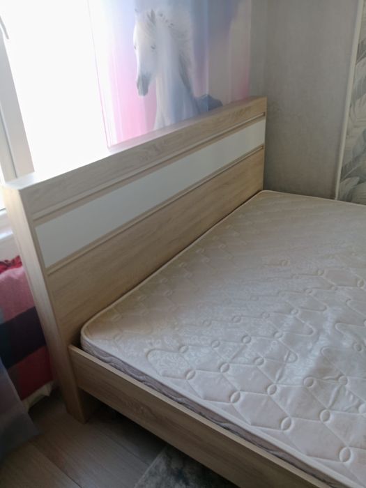 Продам Матрас 160*200