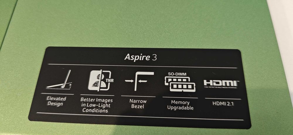Aspire A315-59,i5-1235U, DDR4 RAM - 16GB. SSD - 512GB PCIe NVMe. Като нов! Без следи от употреба!