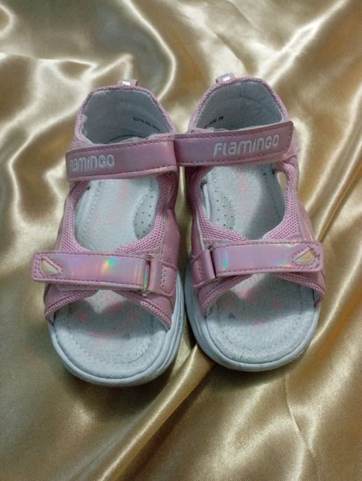 Обувы для мальчиков и девочек