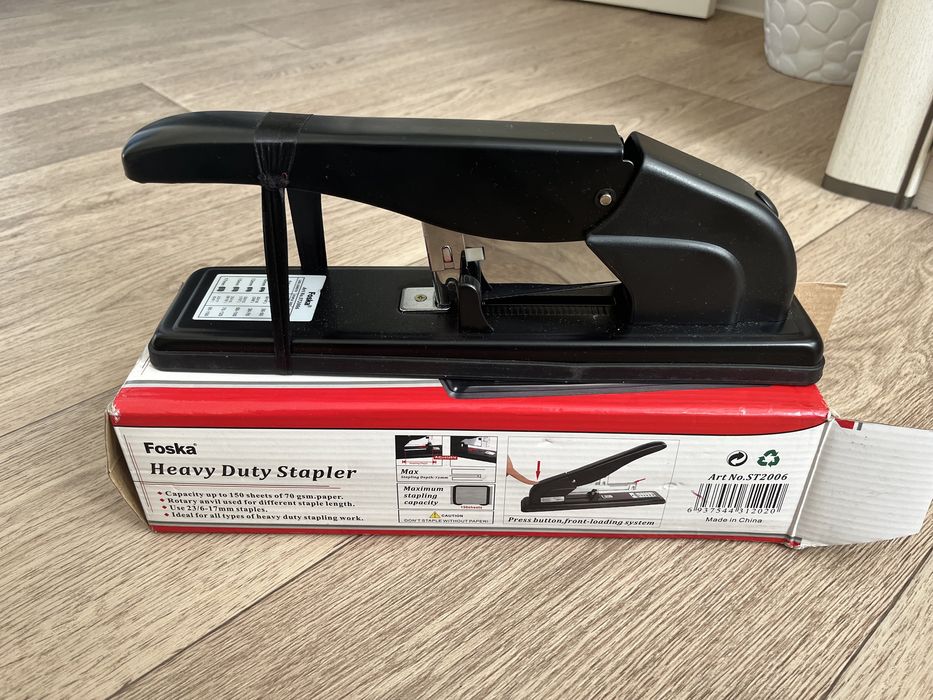 Большой степлер