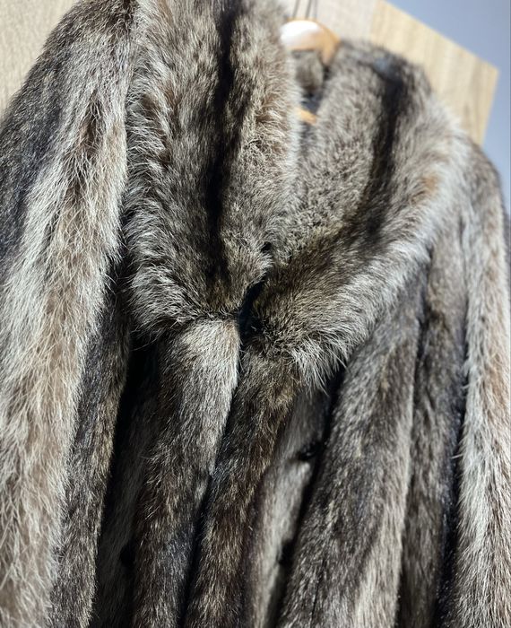 Haină din blană naturală de vulpe argintie