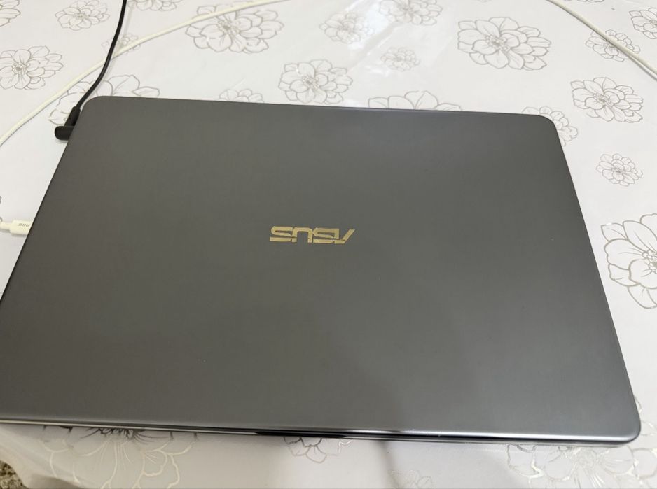 Ноутбук Asus X505Za