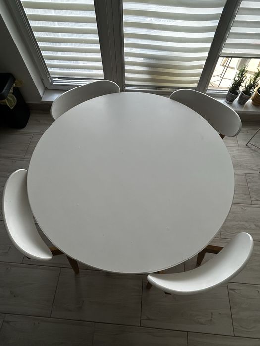 Маса с 4 стола JEGIND