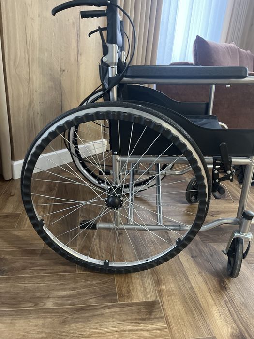 Инвалидная коляска