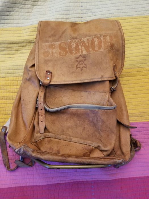 rucsac piele cu cadru metalic