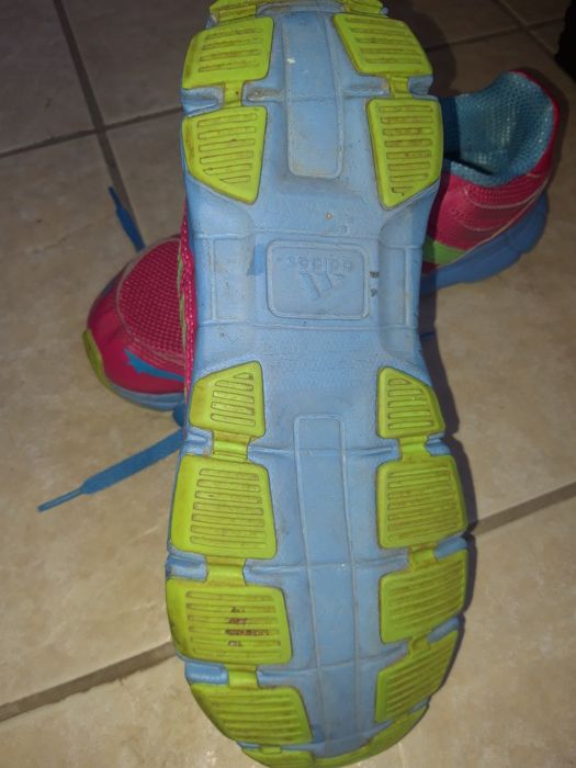 Маратонки Adidas 38 номер