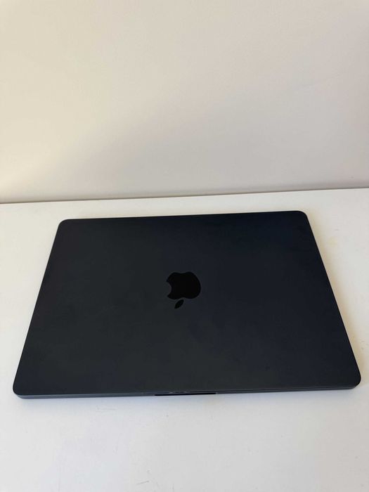 MacBook Air M2 8/256 91% Battery
