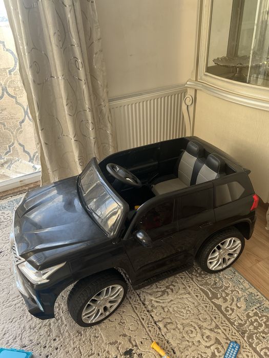 Электромобили Lexus