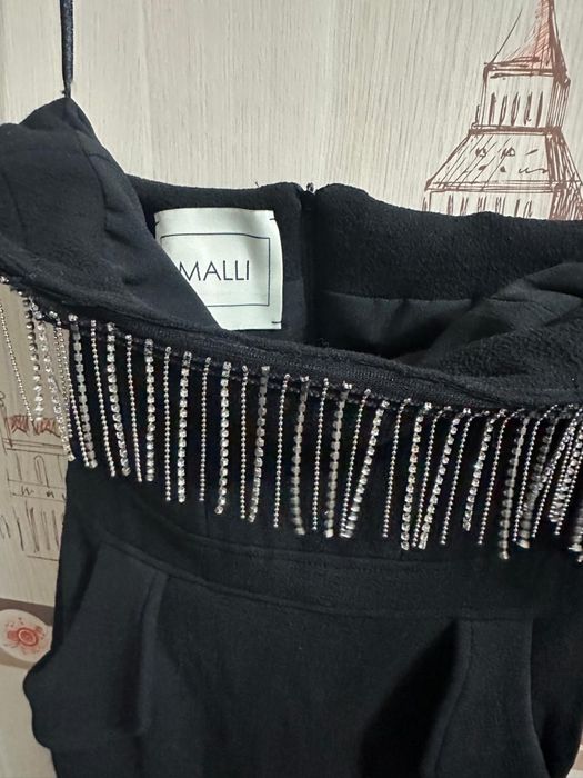 Продается платье женское