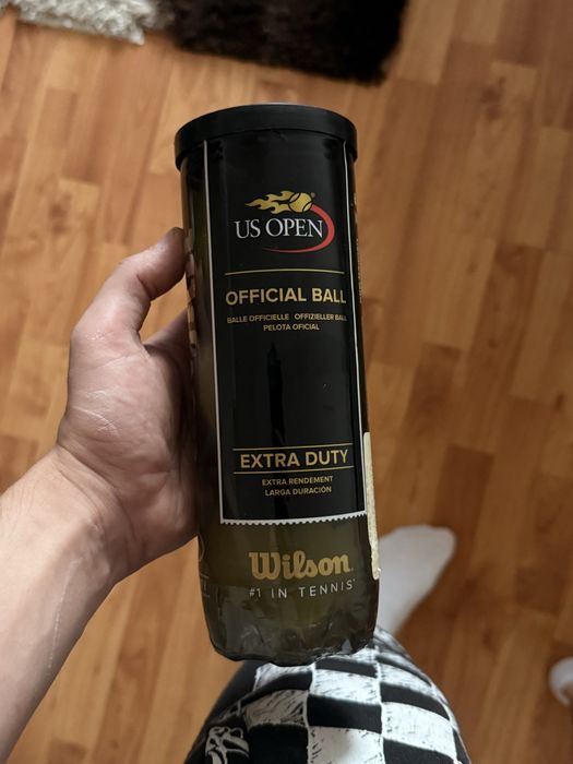 Paleta de tenis Kelete plus set de trei mingi wilson