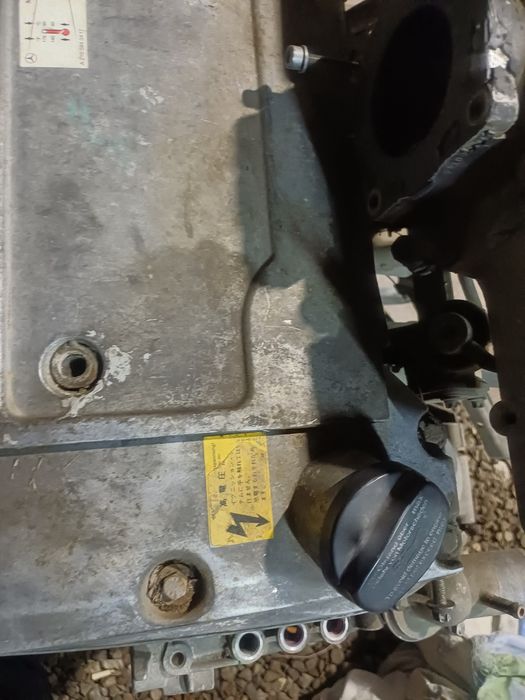 Мерседес. 111 матор.2.3 плита