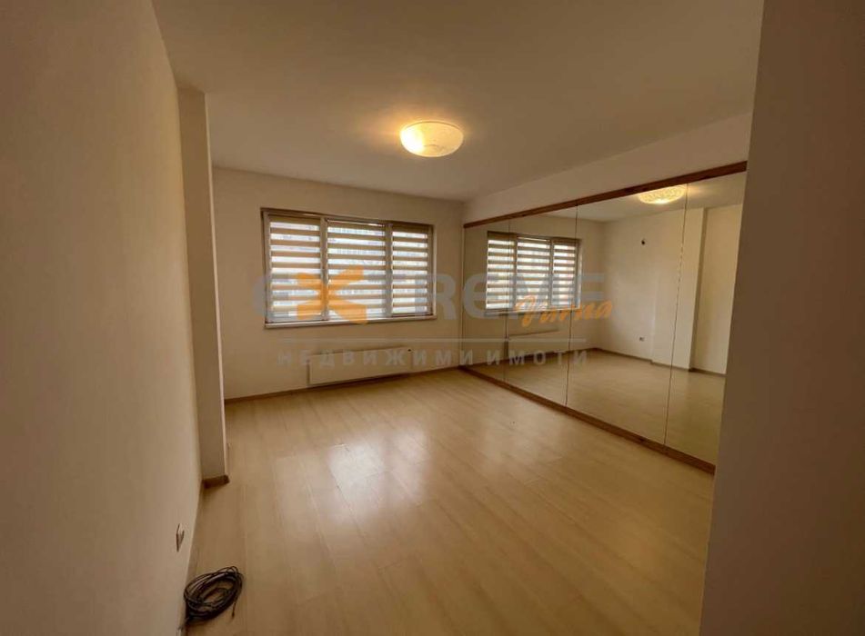 Дава се под наем Офис в Варна, Лятно кино Тракия - 151 кв.м за 637.5 € - Снимка #11