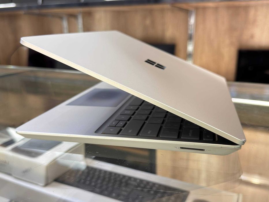 SURFACE LAPTOP GO2 CORE i5-1135G7, 16гб, 256ssd