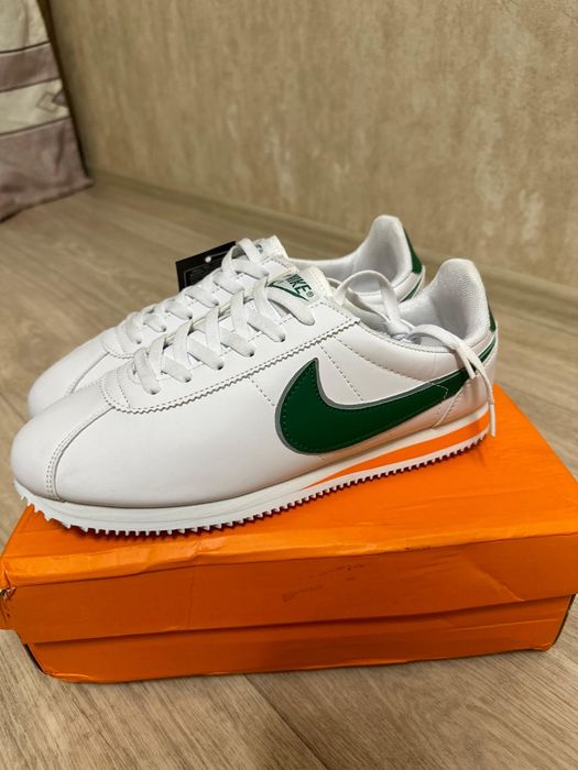 Продам Nike Cortez