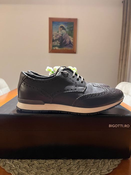 Adidași / Sneakers Bigotti