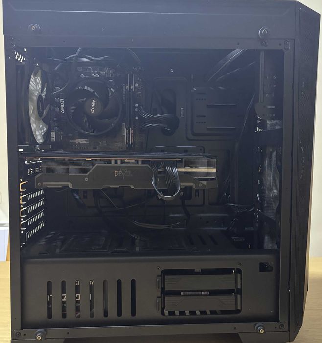 Компютър за игри Ryzen 5 3600 / Radeon RX 5700 XT / 16 GB RAM