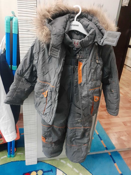 Продам комбинезон на мальчика